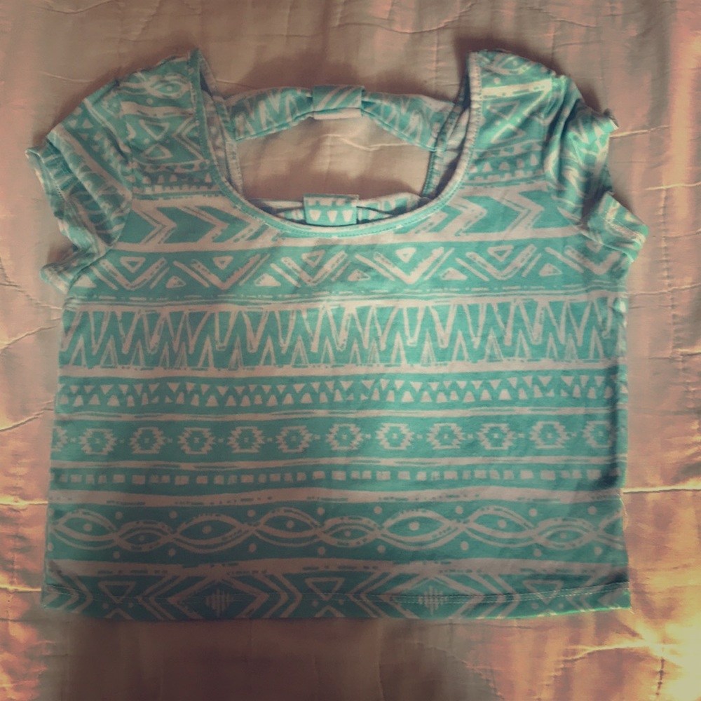 Crop top